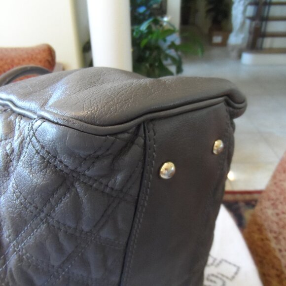 Marc Jacobs Brown Napa Leather Quilted Shoulder/Tote Bag w/ Gold Metal Chain - Picture 12 of 16